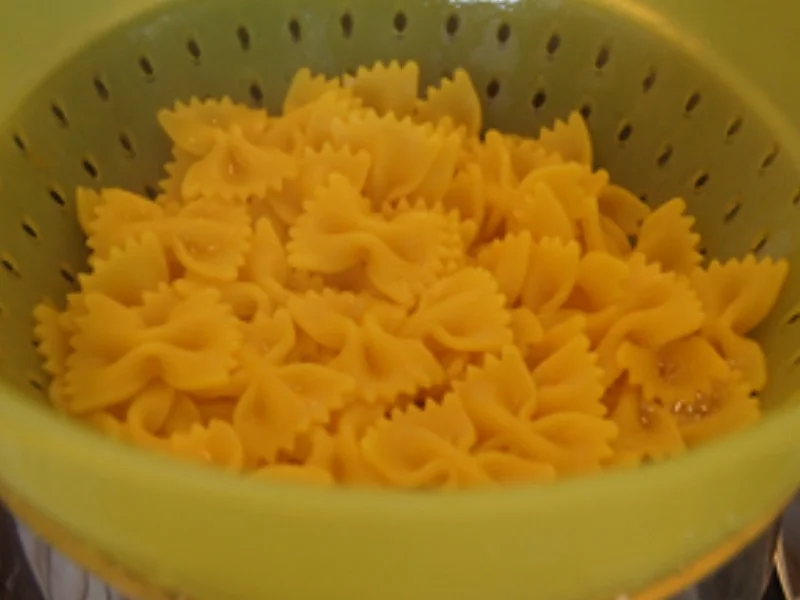 Nudeln mit Hackbällchen in pikanter Tomatensauce - Rezept - Bild Nr. 5