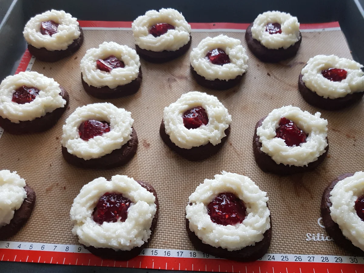 Rezept: Makronen-Törtchen Bild Nr. 3 Makronen-Törtchen - Rezept - Bild Nr. 3