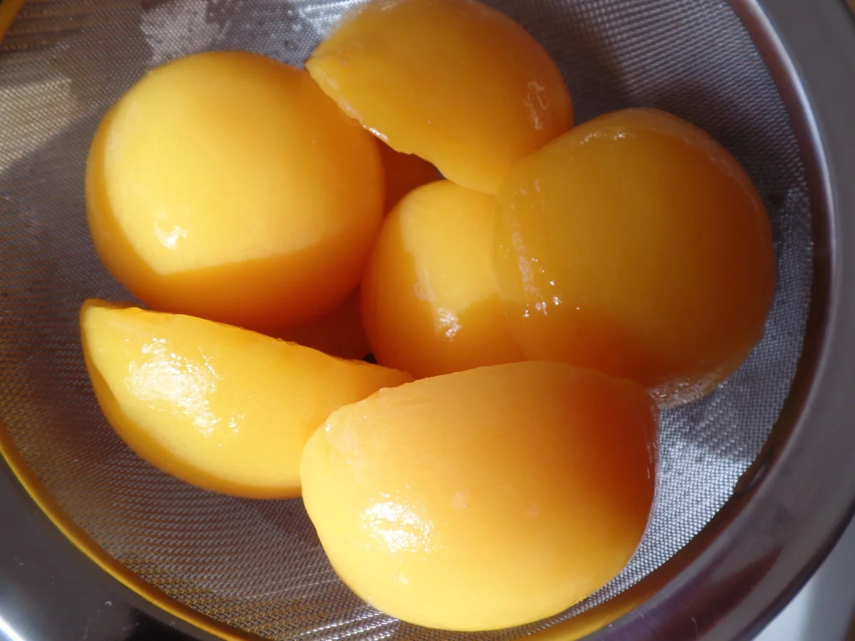 Rezept: Pfirsich-Muffins mit Streusel Bild Nr. 11894 Pfirsich-Muffins mit Streusel - Rezept - Bild Nr. 11894