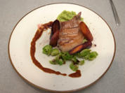 Frenched Rack vom Bio- Sattelschwein auf Petersilien-Kartoffelstampf - Rezept - Bild Nr. 2
