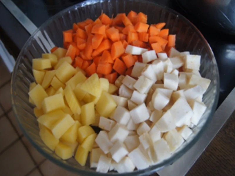 Möhrencremesuppe mit Hähnchenbrustfiletspießen - Rezept - Bild Nr. 4