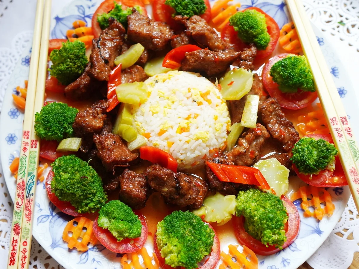 Rezept: Süß-saures Rindfleisch mit Brokkoli Bild Nr. 2 Süß-saures Rindfleisch mit Brokkoli - Rezept - Bild Nr. 2