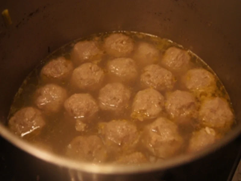 Suppe mit Leberknödeln, Gemüse, Eierstich und Suppennudeln - Rezept - Bild Nr. 16