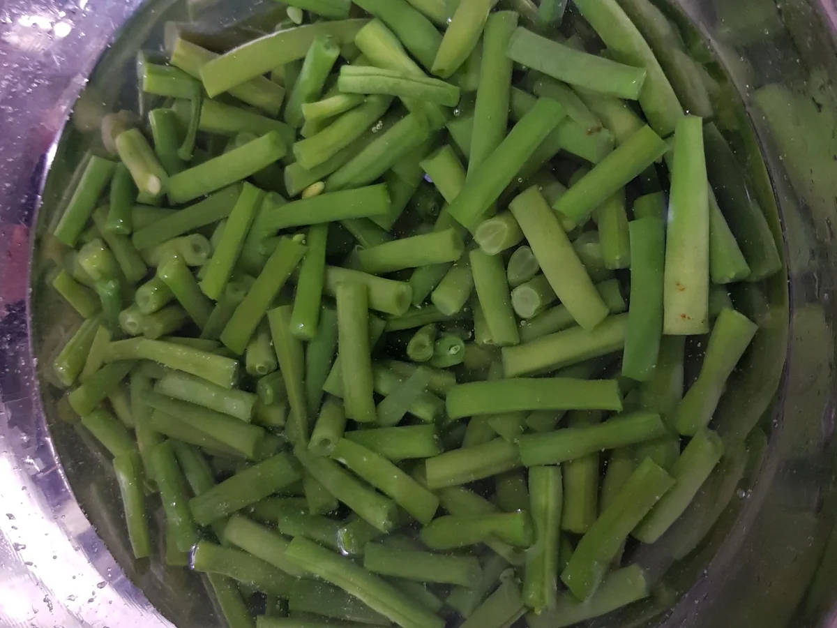 Rezept: Grüne-Bohnen-Auflauf mit Kasseler Bild Nr. 12 Grüne-Bohnen-Auflauf mit Kasseler - Rezept - Bild Nr. 12