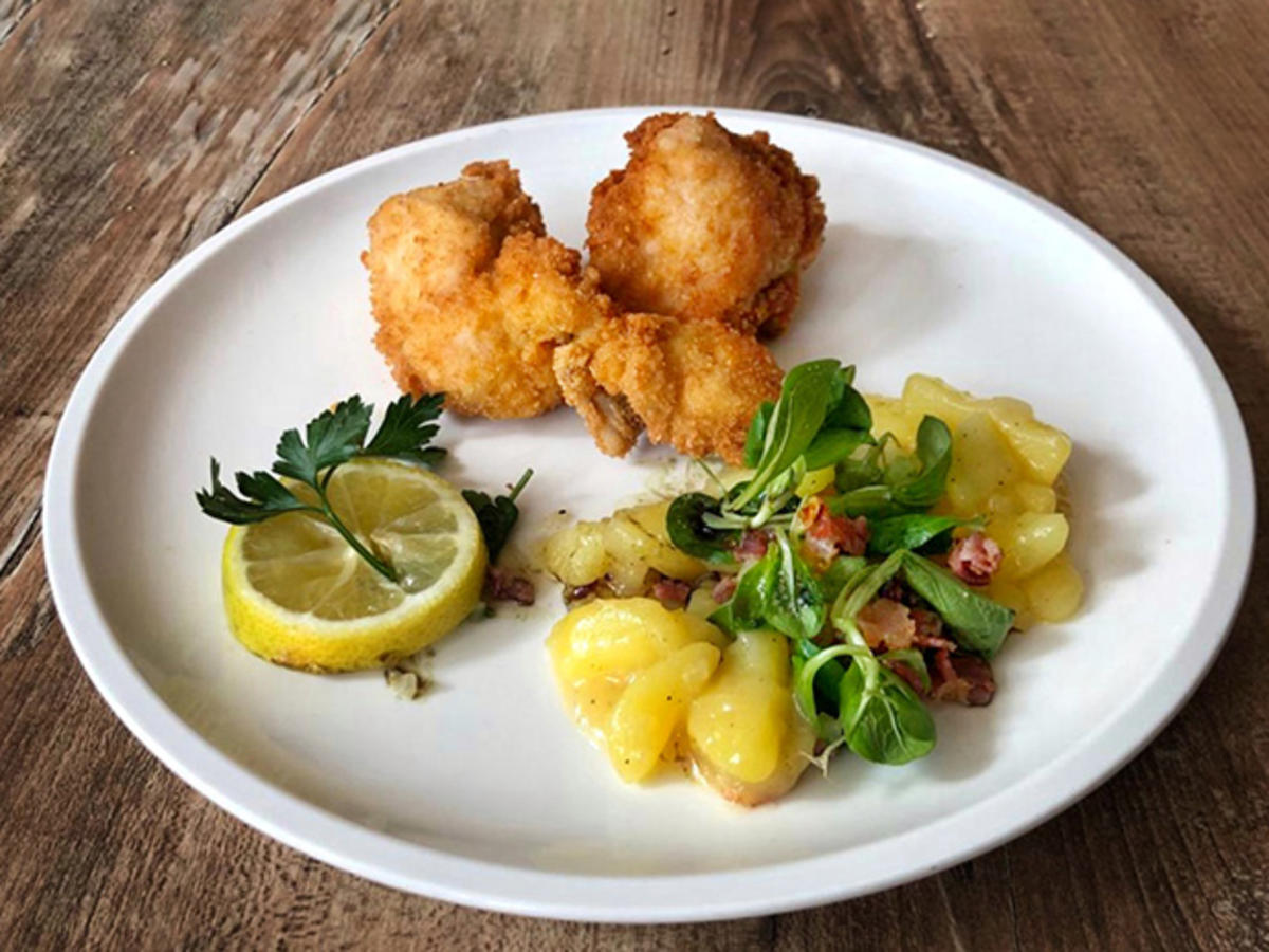 Backhendl mit Vogerl-Kartoffelsalat (Marianne und Michael) - Rezept ...