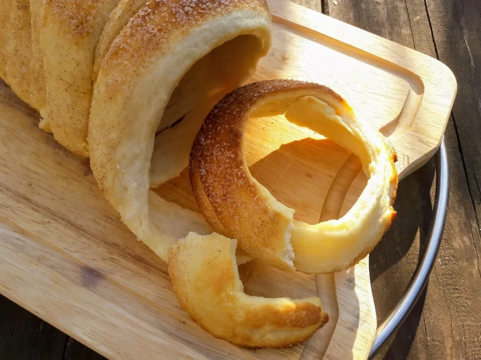 Baumstriezel mit Zimt und Zucker - Rezept - Bild Nr. 3