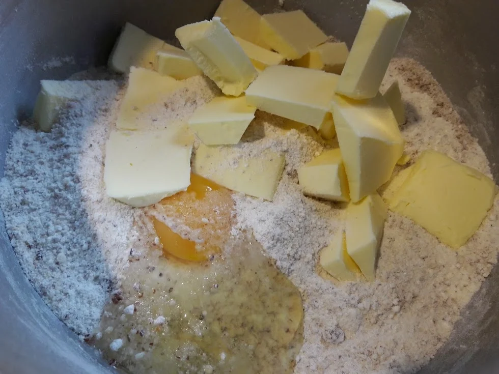 Rezept: Haselnussplätzchen Bild Nr. 6 Haselnussplätzchen - Rezept - Bild Nr. 6