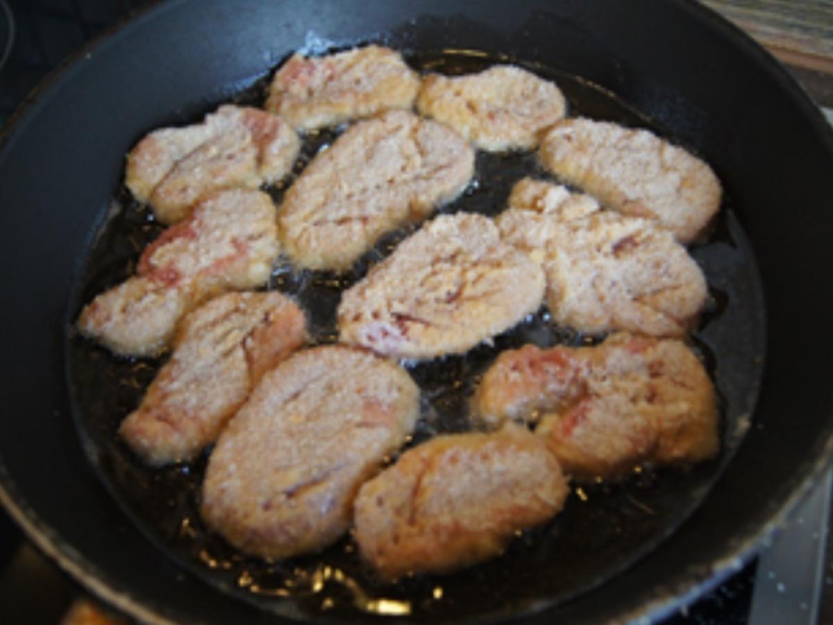 Schweinefiletschnitzelchen mit gebratenen Steinpilzen und Möhren-Kartoffel-Stampf - Rezept - Bild Nr. 16
