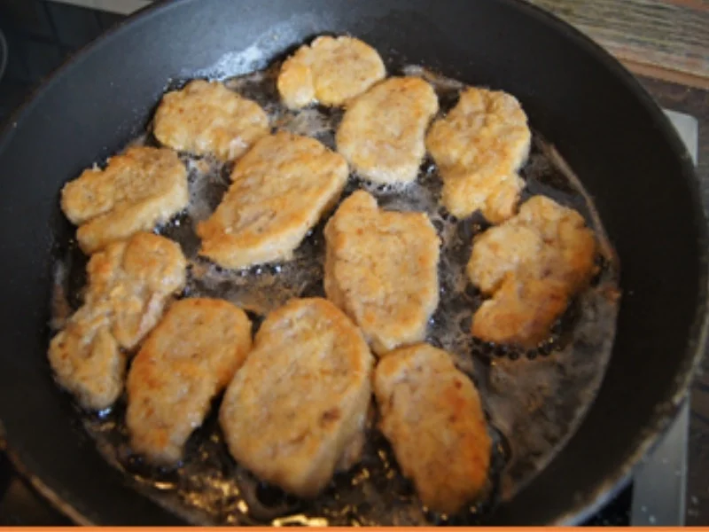 Schweinefiletschnitzelchen mit gebratenen Steinpilzen und Möhren-Kartoffel-Stampf - Rezept - Bild Nr. 17