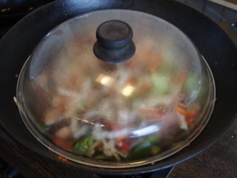 Rindfleisch-Gemüse-Nudel-Wok - Rezept - Bild Nr. 22