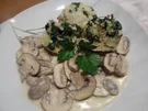 Spinatklöße auf Champignon-Rahmsauce - Rezept - Bild Nr. 11974