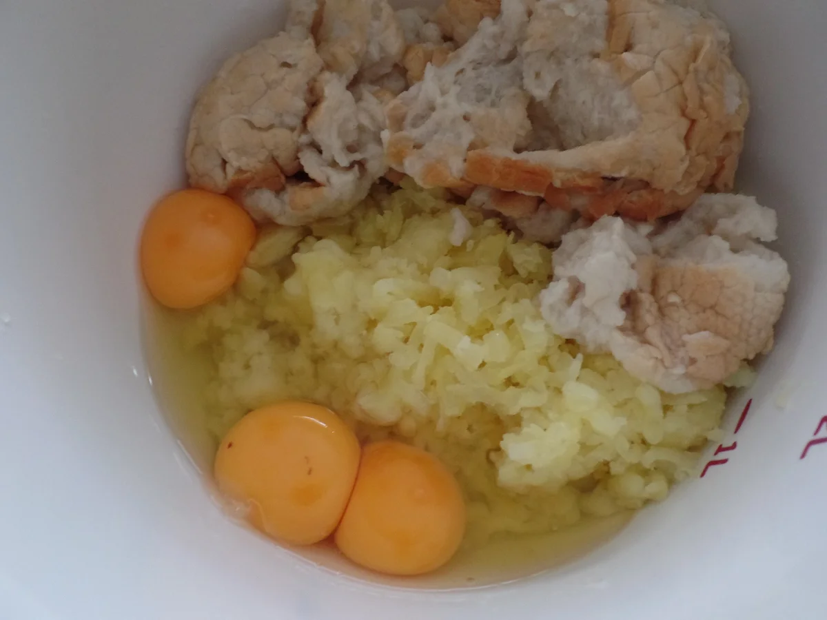 Spinatklöße auf Champignon-Rahmsauce - Rezept - Bild Nr. 11984