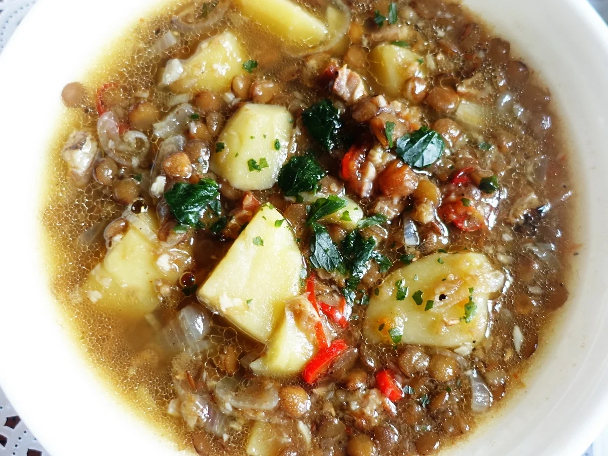 Rezept: Indische, braune Linsensuppe Bild Nr. 2 Indische, braune Linsensuppe - Rezept - Bild Nr. 2