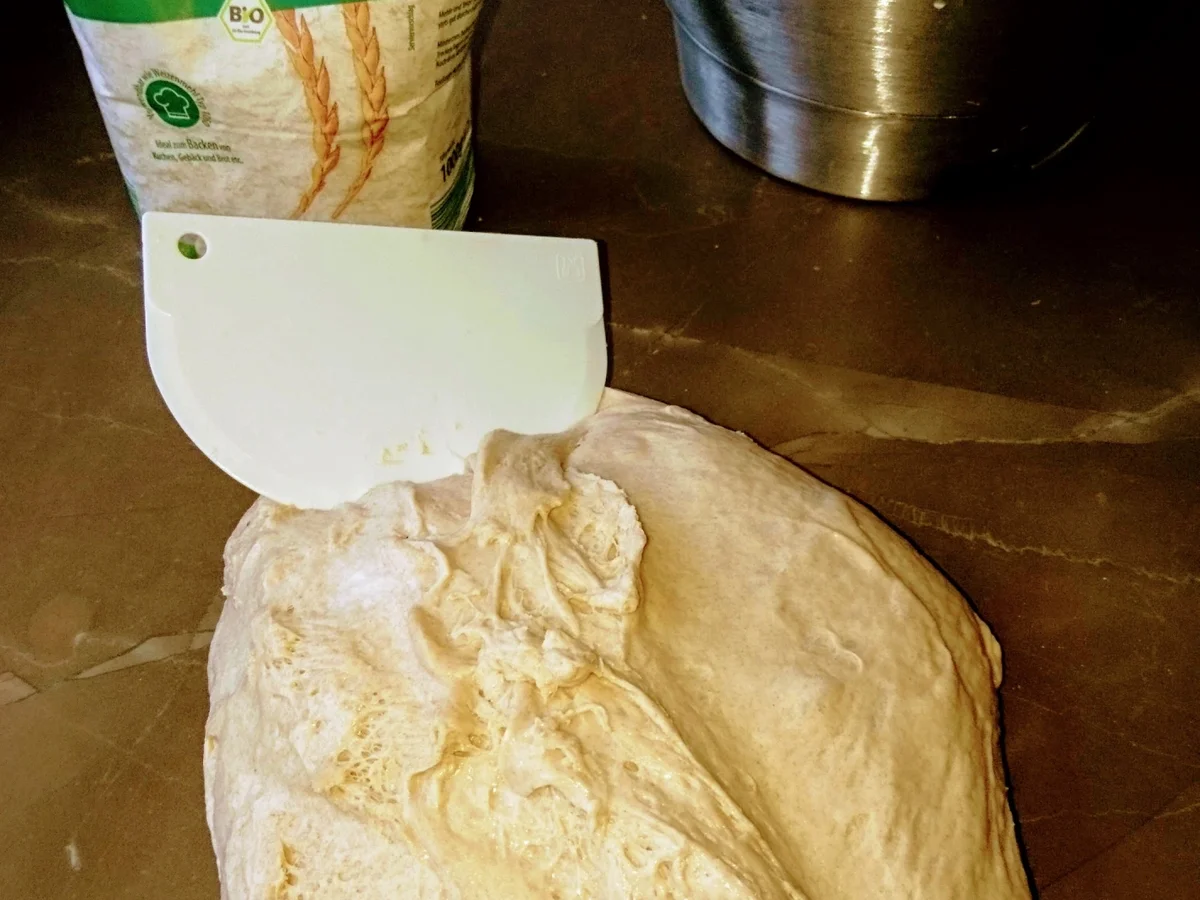 Laugenbrötchen aus Dinkelmehl - Rezept - Bild Nr. 3