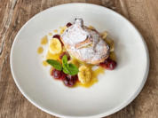 Salzburger Nockerln mit karamellisierter Banane und Kirschen (Götz Alsmann) - Rezept - Bild Nr. 2