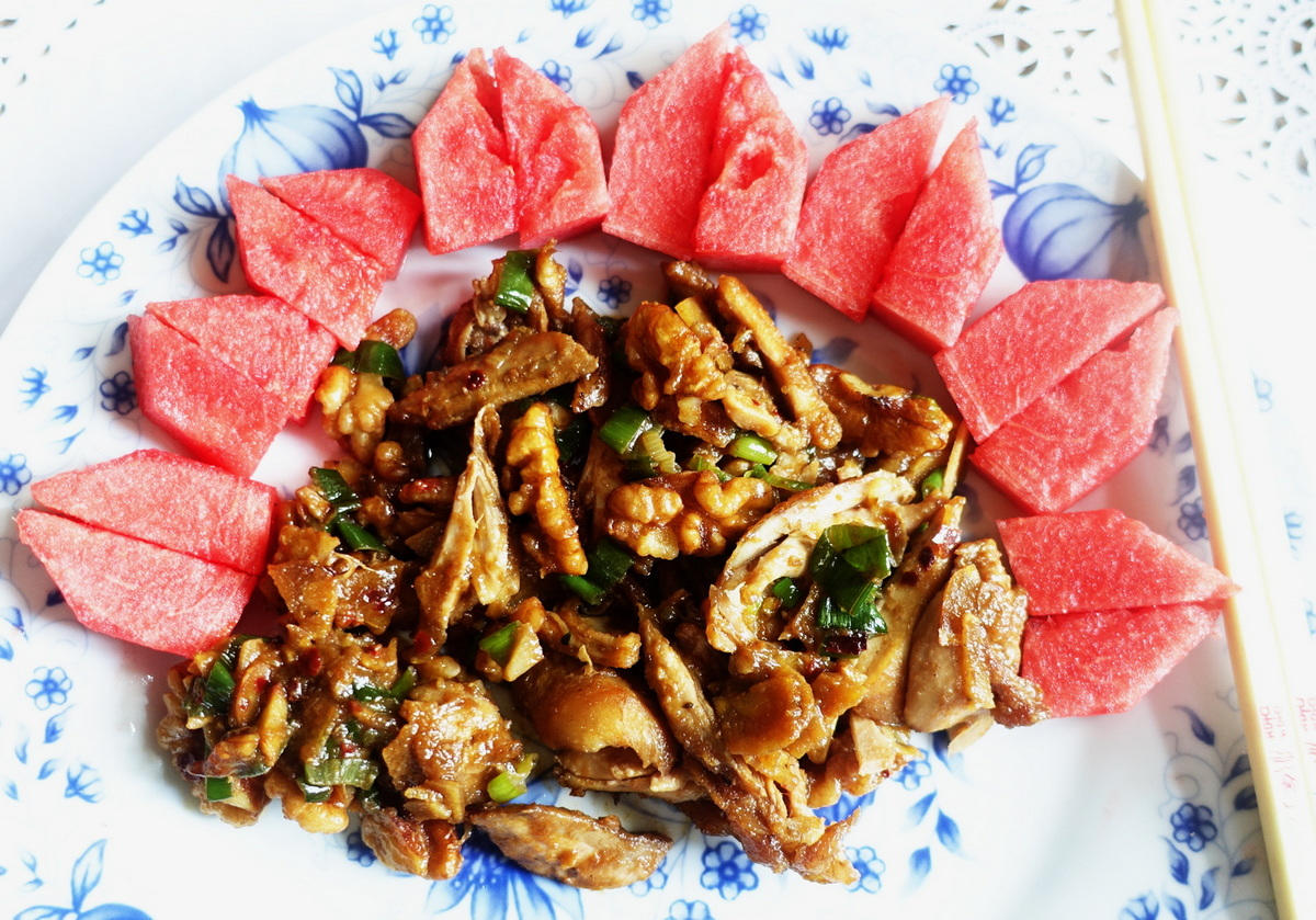 Huhn mit Walnüssen - Tao Ren Ji Ding - Rezept - Bild Nr. 2