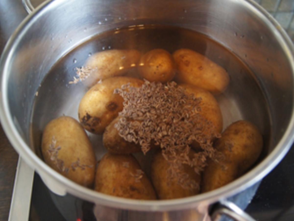 Steinpilz-Kartoffel-Gratin und Chinakohlsalat - Rezept - Bild Nr. 4