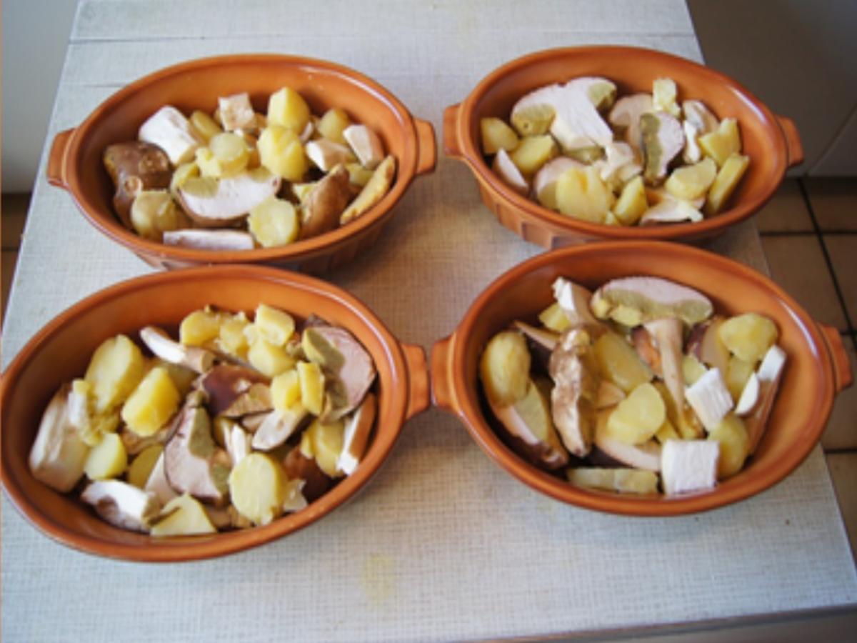 Steinpilz-Kartoffel-Gratin und Chinakohlsalat - Rezept - Bild Nr. 9