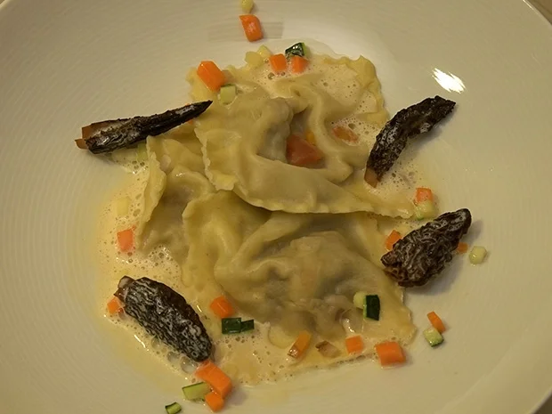 Wildschweinravioli mit Morcheln und Brunoise - Rezept - Bild Nr. 2
