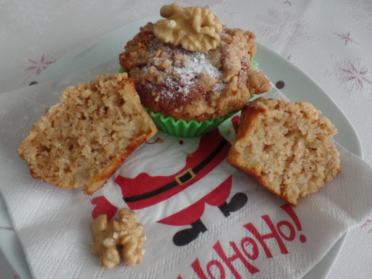 Rezept: Bratapfel-Walnuss-Muffins Bild Nr. 11995 Bratapfel-Walnuss-Muffins - Rezept - Bild Nr. 11995