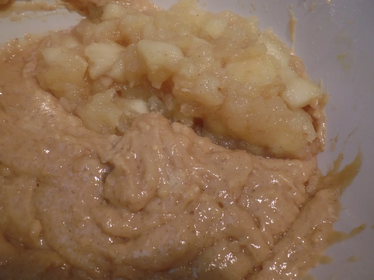 Rezept: Bratapfel-Walnuss-Muffins Bild Nr. 12004 Bratapfel-Walnuss-Muffins - Rezept - Bild Nr. 12004