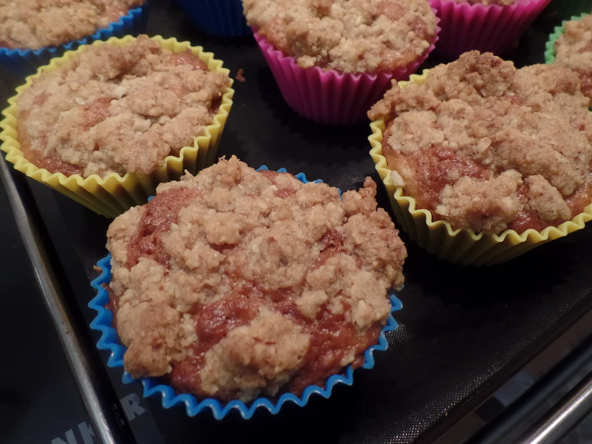 Rezept: Bratapfel-Walnuss-Muffins Bild Nr. 12009 Bratapfel-Walnuss-Muffins - Rezept - Bild Nr. 12009