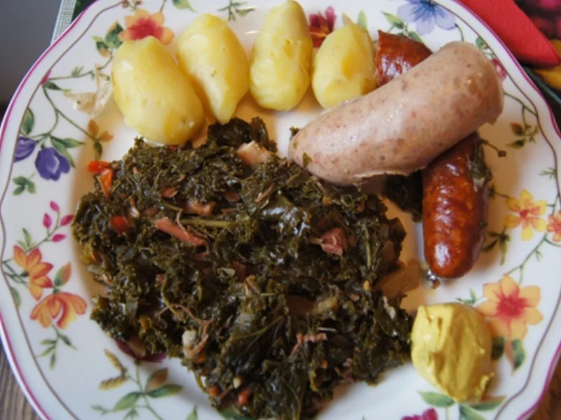 Rezept: Grünkohl 2020-2 mit Pellkartoffeldrillingen Bild Nr. 2 Grünkohl 2020-2 mit Pellkartoffeldrillingen - Rezept - Bild Nr. 2