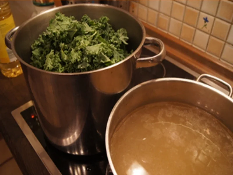 Rezept: Grünkohl 2020-2 mit Pellkartoffeldrillingen Bild Nr. 8 Grünkohl 2020-2 mit Pellkartoffeldrillingen - Rezept - Bild Nr. 8