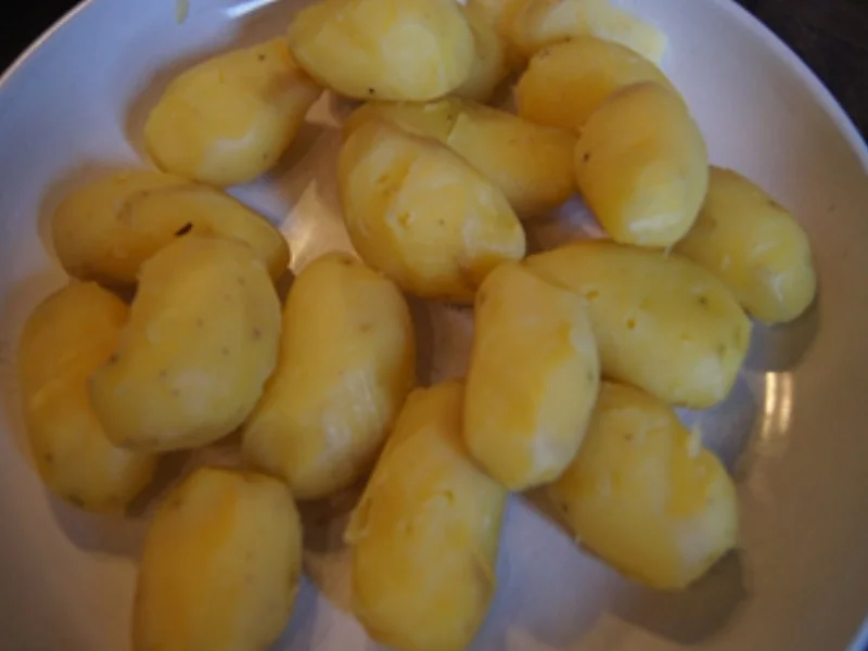 Rezept: Grünkohl 2020-2 mit Pellkartoffeldrillingen Bild Nr. 17 Grünkohl 2020-2 mit Pellkartoffeldrillingen - Rezept - Bild Nr. 17