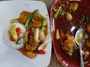 Fischstücke süß-sauer mit weißem Reis - Rezept - Bild Nr. 2