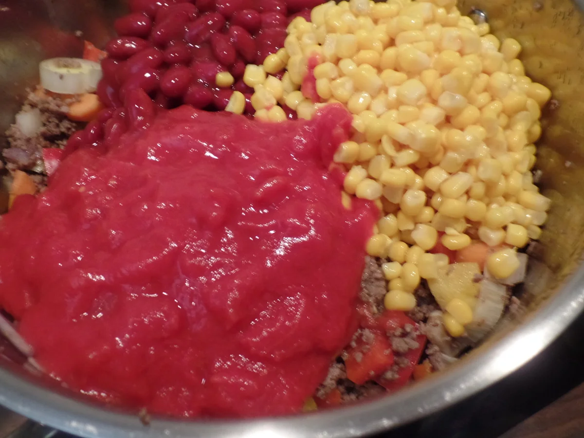 Rezept: Feuereintopf mit Fladenbrot Bild Nr. 12046 Feuereintopf mit Fladenbrot - Rezept - Bild Nr. 12046