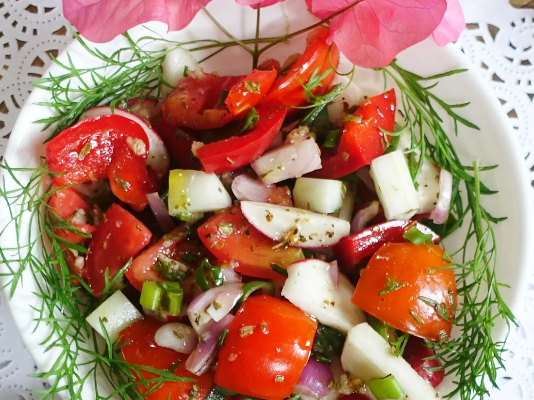 Rezept: Türkischer Tomatensalat à la Fethiye Bild Nr. 2 Türkischer Tomatensalat à la Fethiye - Rezept - Bild Nr. 2