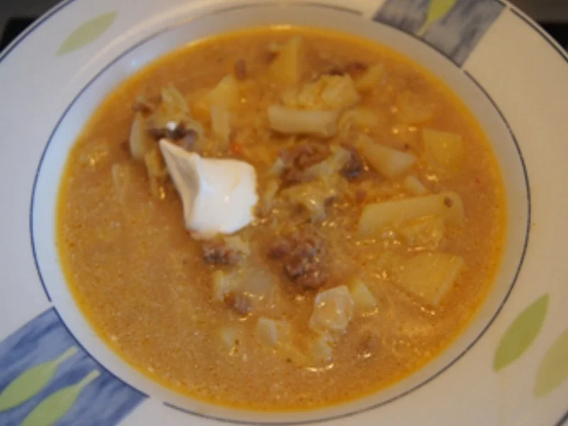 Eintopf mit Hackfleisch, Wirsing und Drillingen - Rezept - Bild Nr. 2