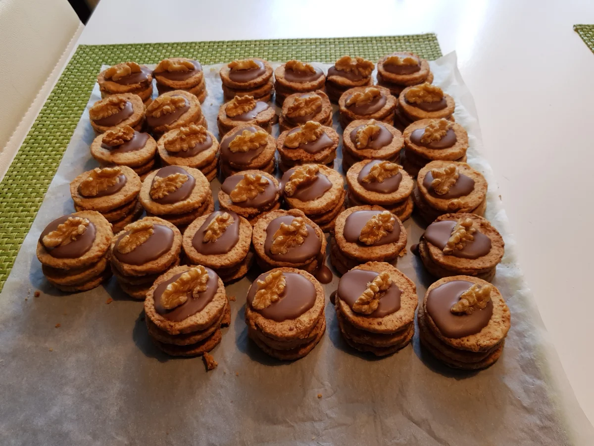 Walnuss-Türmchen - Rezept - Bild Nr. 3