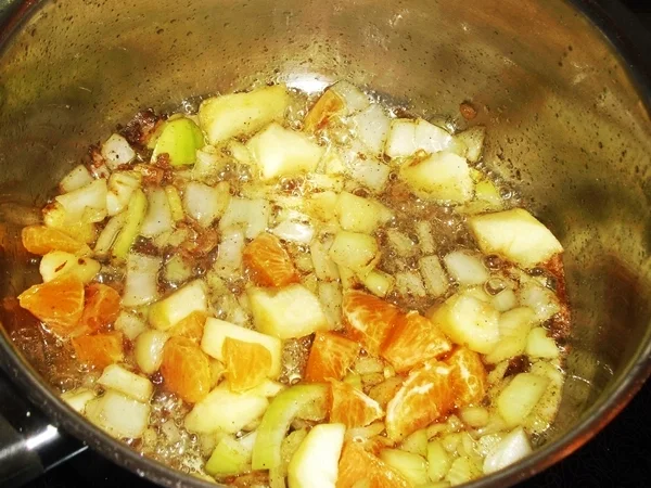 Gänsebraten mit fruchtig-weihnachtlichem Rotkohl-kochbar Challenge 12.0 (Dezember 2020) - Rezept - Bild Nr. 9