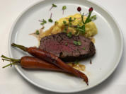 Geschmortes vom Schimborner Rind mit Knollenstampf und Möhren - Rezept - Bild Nr. 2