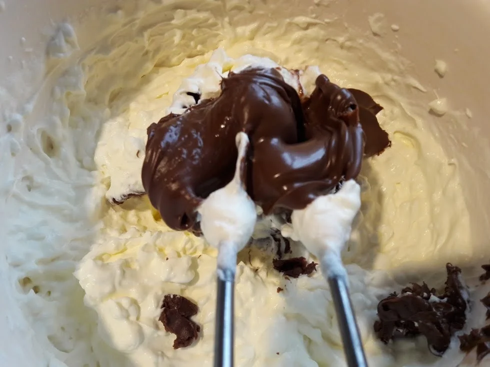 Rezept: Schokoladenkuchen "Sternenhimmel" Bild Nr. 11 Schokoladenkuchen "Sternenhimmel" - Rezept - Bild Nr. 11