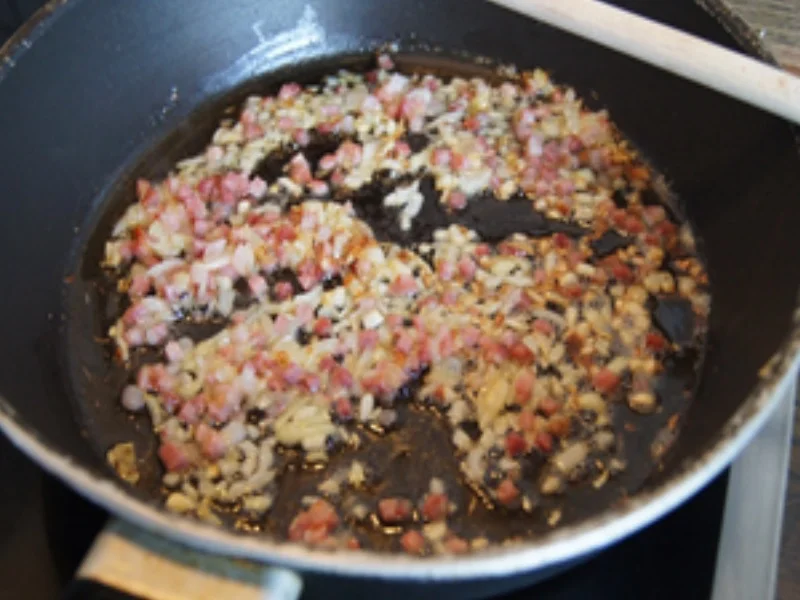 Rezept: Hörnchen-Nudeln mit frischen Steinpilzen Bild Nr. 13 Hörnchen-Nudeln mit frischen Steinpilzen - Rezept - Bild Nr. 13