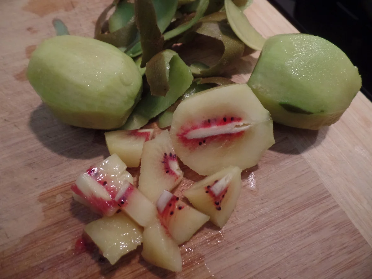 Filoteig-Törtchen mit Ziegenkäse -Kiwi -Füllung - Rezept - Bild Nr. 12061