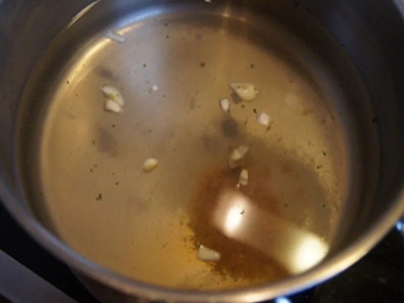 Rindfleischfrikadelle mit Steinpilz-Rahmsauce, Brokkoli und Spätzle - Rezept - Bild Nr. 12077