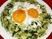 Spinatpasta mit Spiegelei - Rezept - Bild Nr. 2