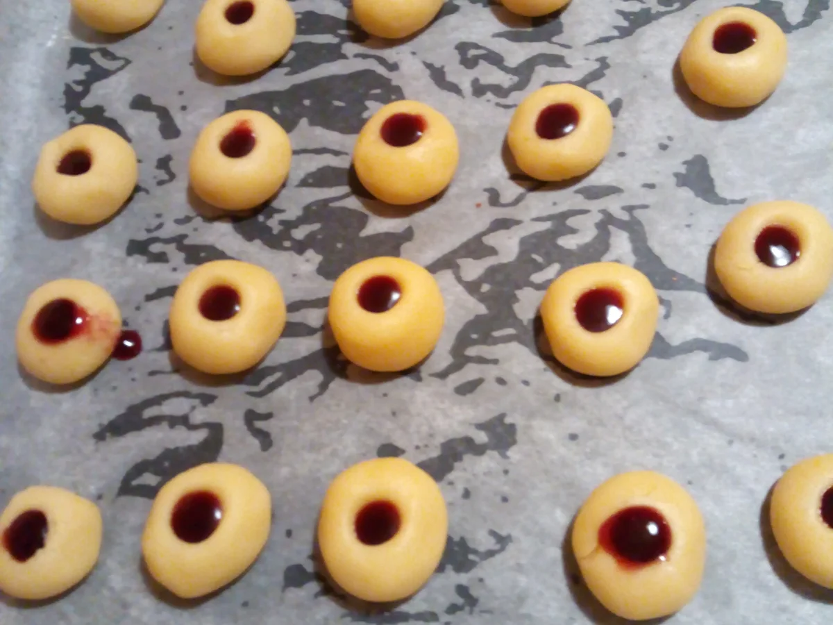 Rezept: Engelsaugen und Ausstecherle so wie wir sie mögen=kochbar Challenge 12.0 ( Dezember 2020) Bild Nr. 12096 Engelsaugen und Ausstecherle so wie wir sie mögen=kochbar Challenge 12.0 ( Dezember 2020) - Rezept - Bild Nr. 12096