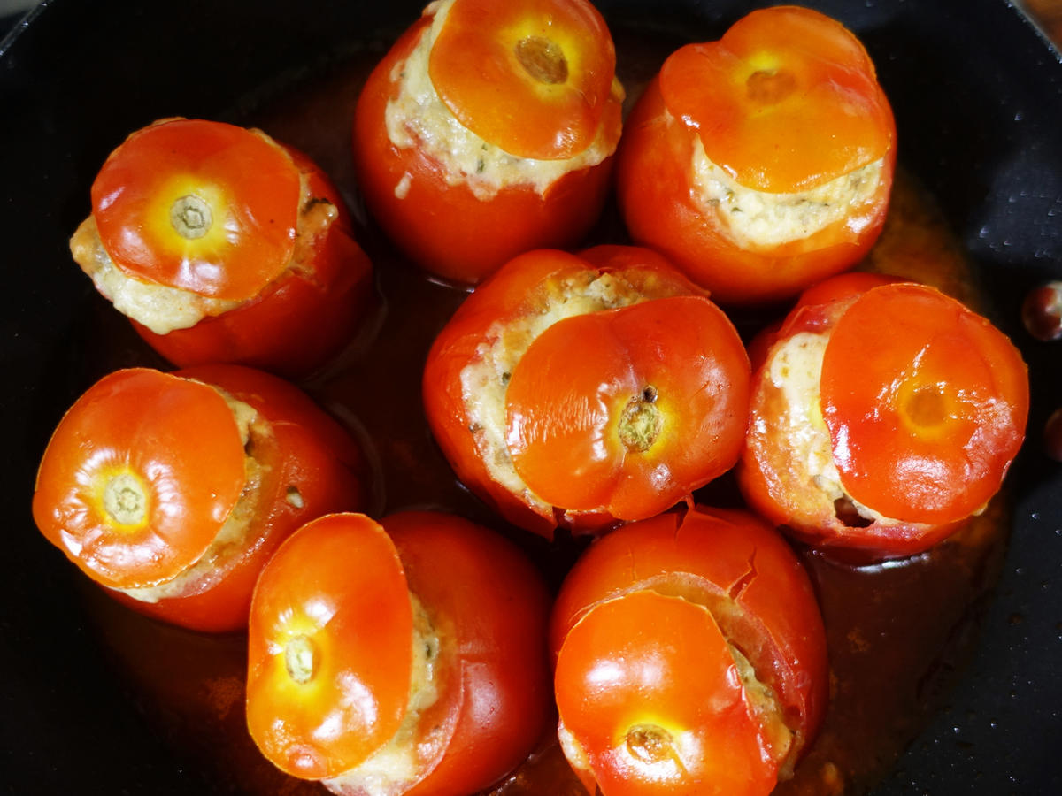 Gefüllte Tomaten auf italienische Art - Pomodori ripieni - Rezept ...