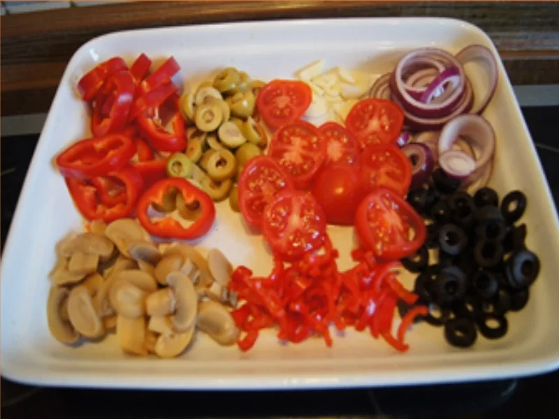 Rezept: Pizza Quattro Stagioni à la Ivanka Bild Nr. 4 Pizza Quattro Stagioni à la Ivanka - Rezept - Bild Nr. 4