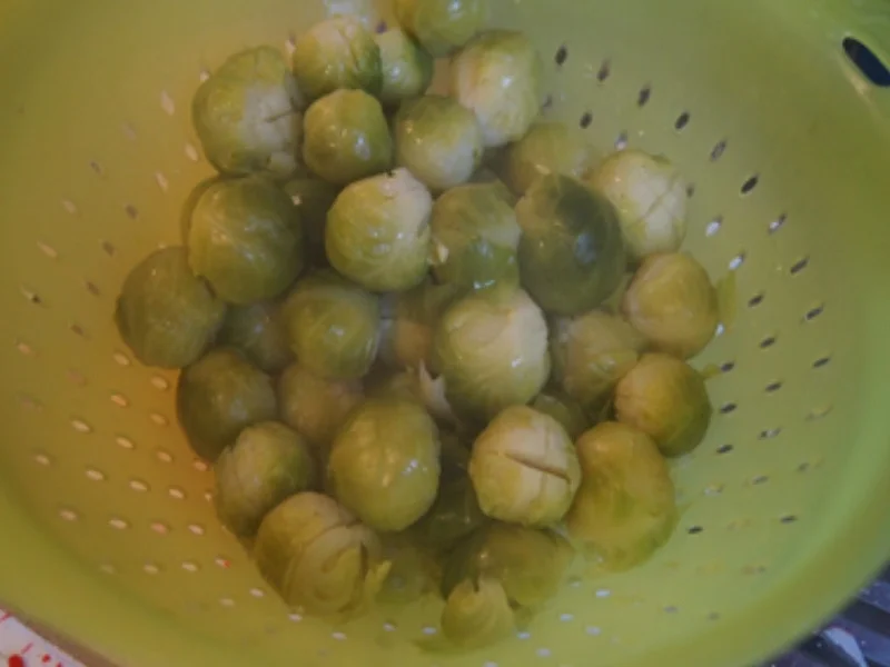 Schlemmer-Filet mit Rahm-Rosenkohl und Drillingen - Rezept - Bild Nr. 8