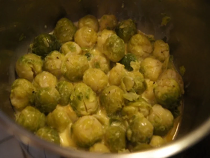 Schlemmer-Filet mit Rahm-Rosenkohl und Drillingen - Rezept - Bild Nr. 10