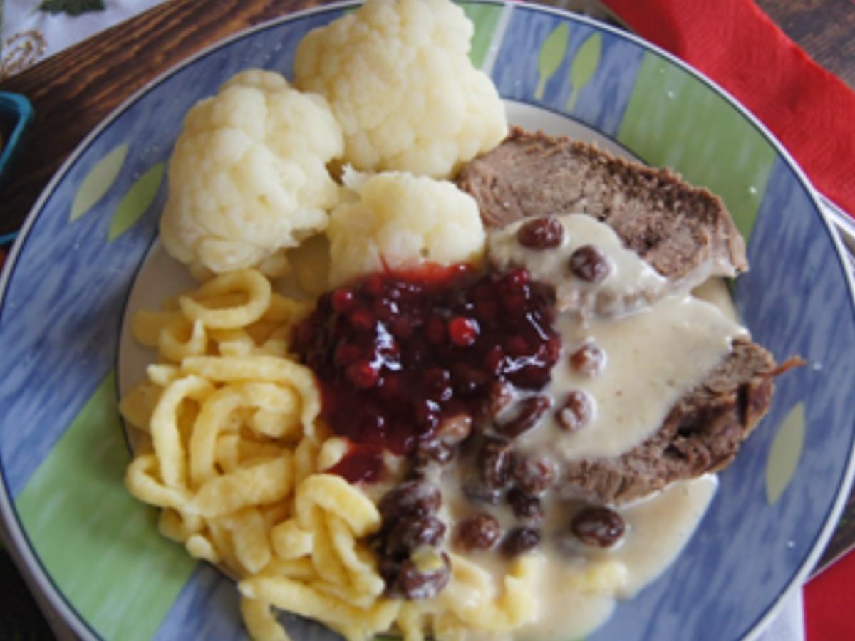 Tafelspitz mit Meerrettichsauce, Blumenkohl und Spätzle - Rezept ...