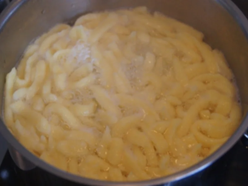 Tafelspitz mit Meerrettichsauce, Blumenkohl und Spätzle - Rezept - Bild Nr. 22