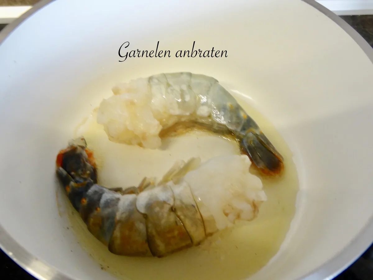 Rezept: Gambas auf Gorgonzola - Lauchgemüse Bild Nr. 3 Gambas auf Gorgonzola - Lauchgemüse - Rezept - Bild Nr. 3