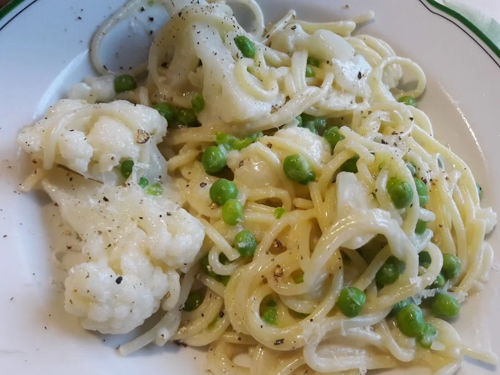 Weiß wie Schnee - Blumenkohl in Käsesoße zur kochbar Challenge Dezember 2020 - Rezept - Bild Nr. 3